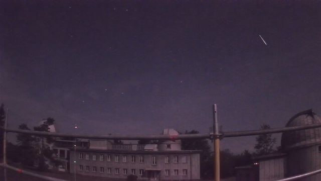 AMS52 meteor