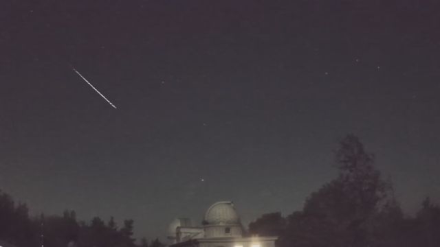 AMS52 meteor