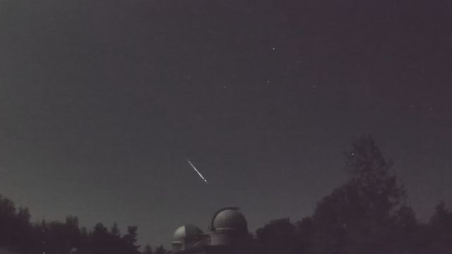 AMS52 meteor