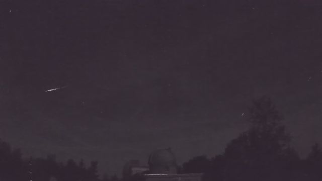 AMS52 meteor