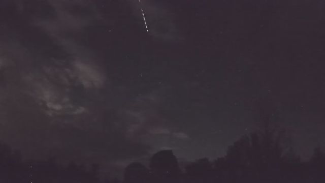 AMS52 meteor