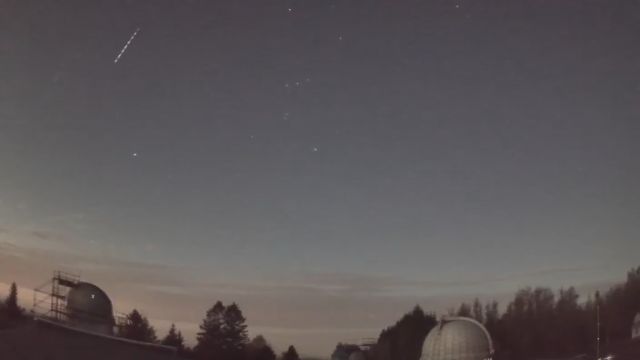 AMS52 meteor