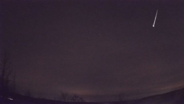 AMS52 meteor
