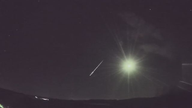 AMS52 meteor
