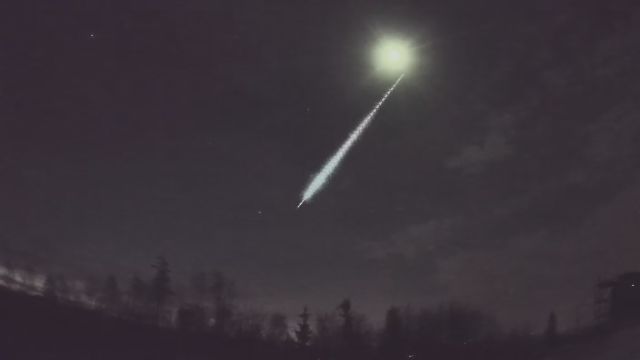 AMS52 meteor