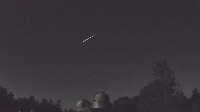 AMS52 meteor