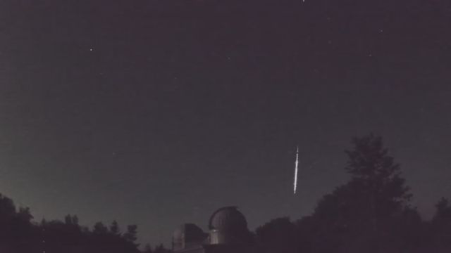 AMS52 meteor