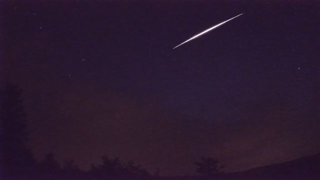 AMS52 meteor