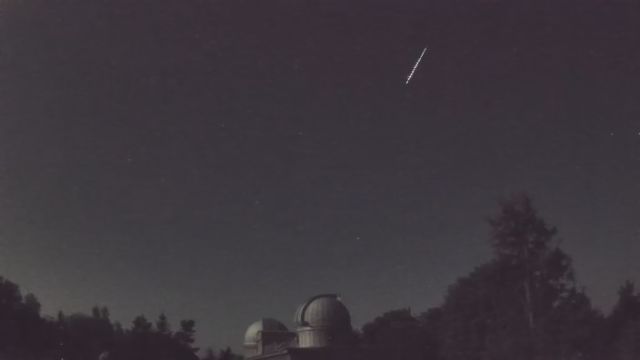 AMS52 meteor