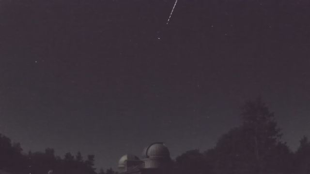 AMS52 meteor