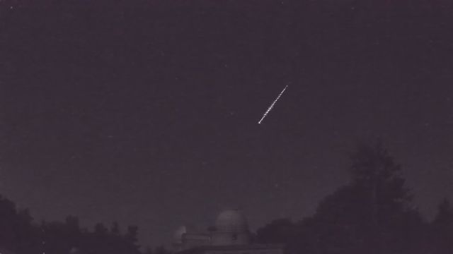 AMS52 meteor