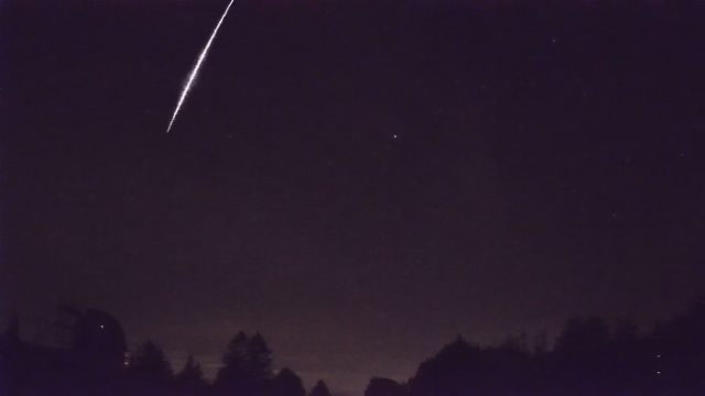AMS52 meteor