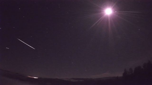AMS52 meteor
