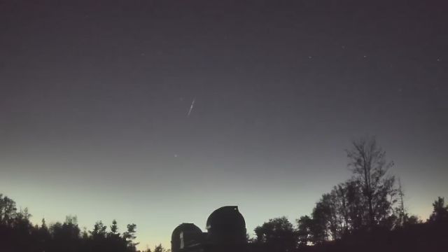 AMS52 meteor