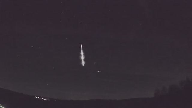 AMS52 meteor
