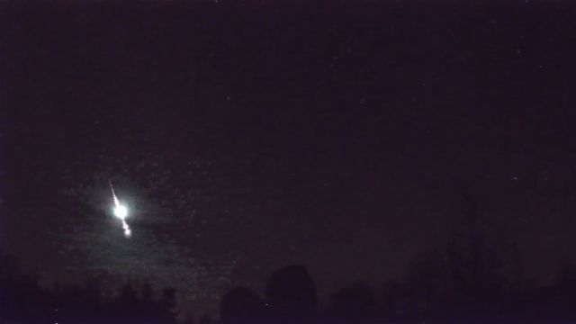 AMS52 meteor