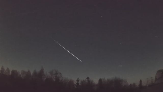 AMS52 meteor
