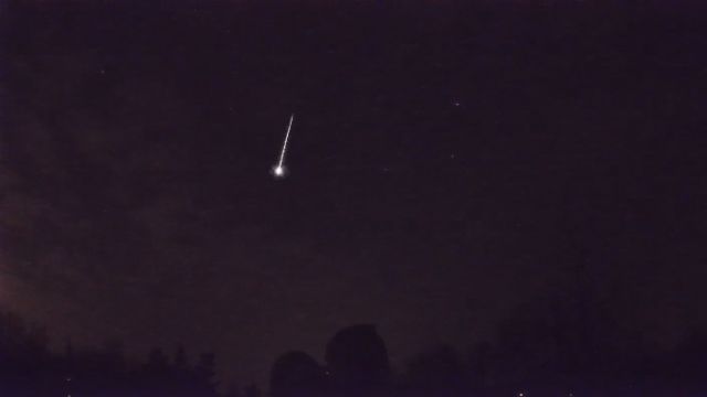 AMS52 meteor