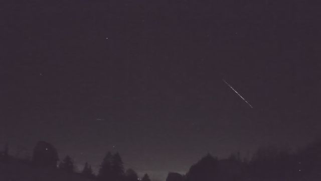 AMS52 meteor