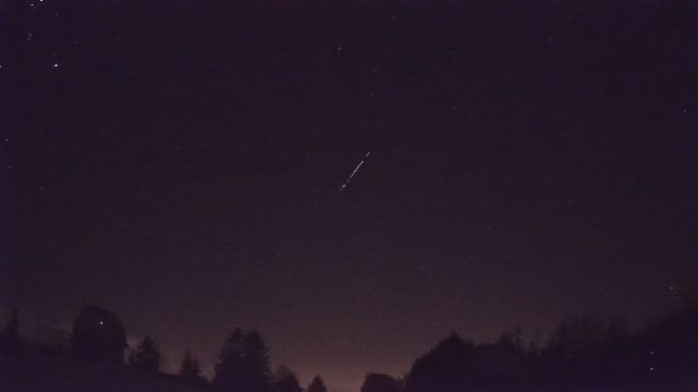 AMS52 meteor