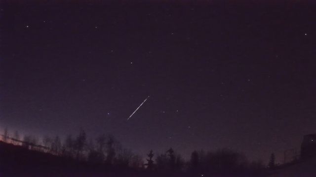 AMS52 meteor