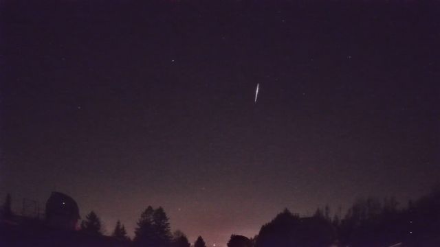 AMS52 meteor