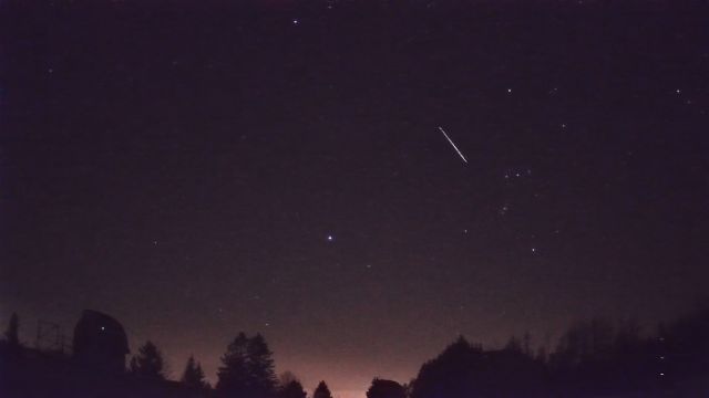 AMS52 meteor