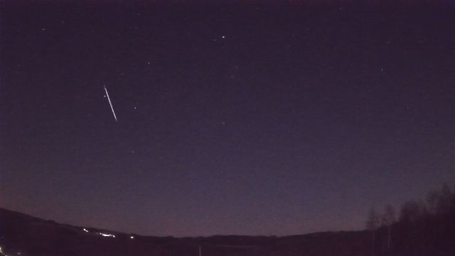 AMS52 meteor