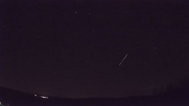 AMS52 meteor