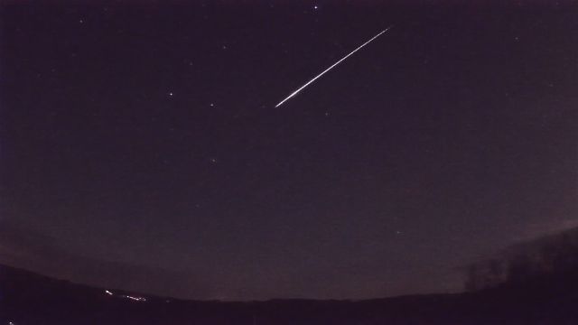 AMS52 meteor