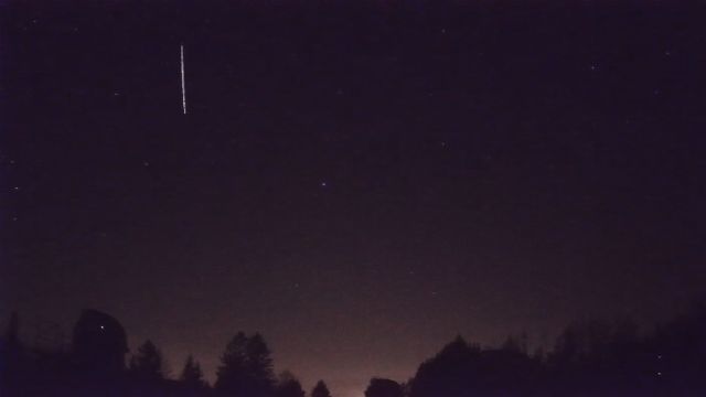 AMS52 meteor