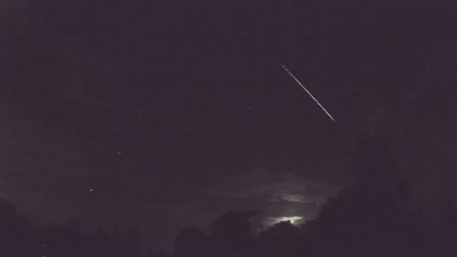 AMS52 meteor