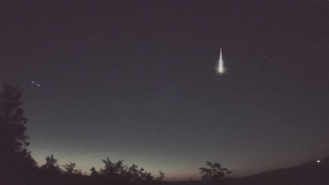 AMS52 meteor