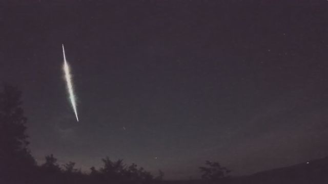 AMS52 meteor
