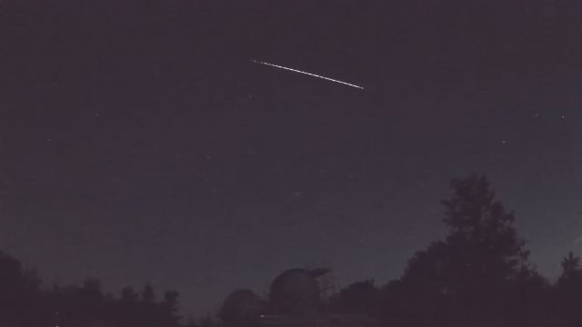 AMS52 meteor