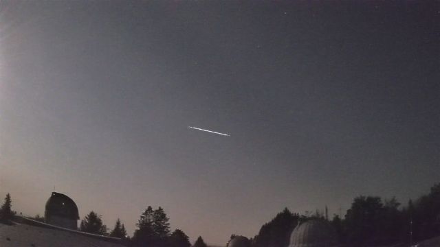 AMS52 meteor