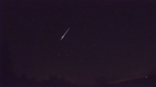 AMS52 meteor