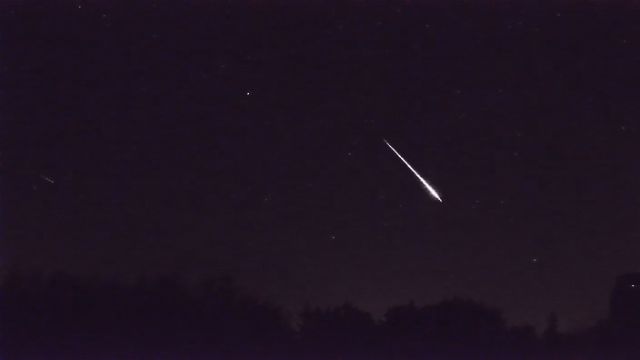 AMS52 meteor