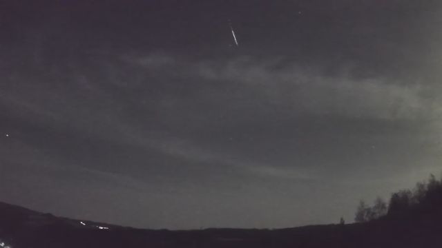 AMS52 meteor
