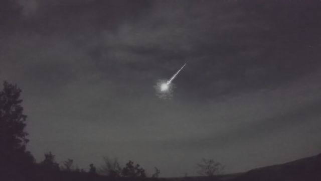 AMS52 meteor