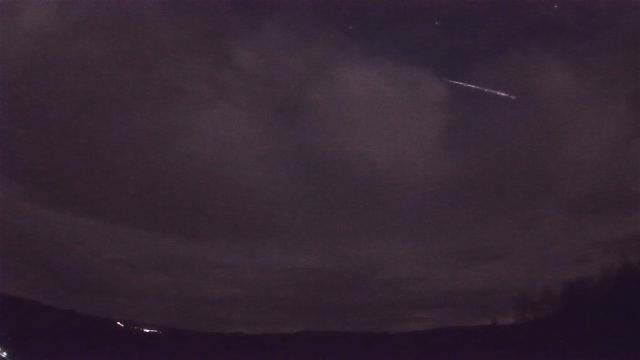 AMS52 meteor