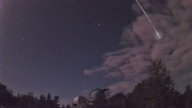 AMS52 meteor