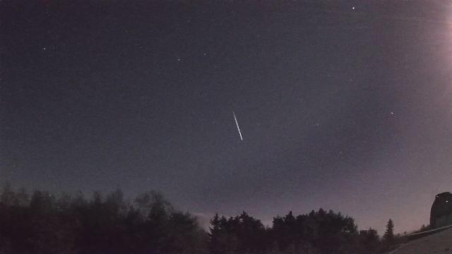 AMS52 meteor