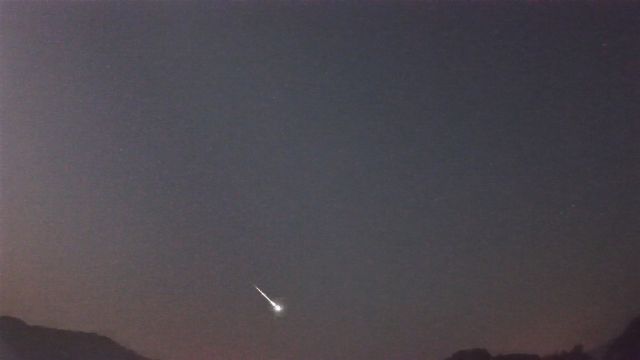 AMS81 meteor