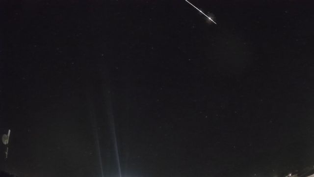 AMS82 meteor