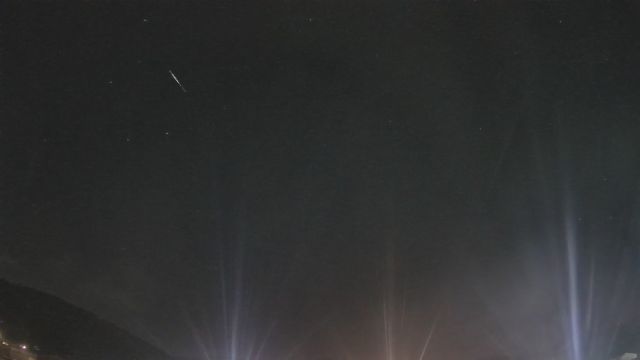 AMS82 meteor