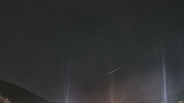 AMS82 meteor