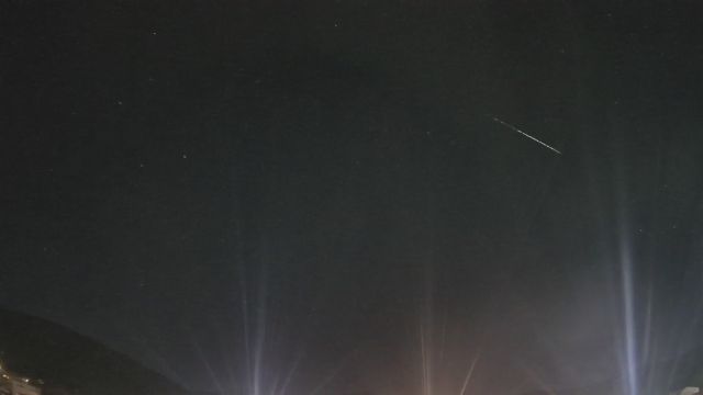 AMS82 meteor