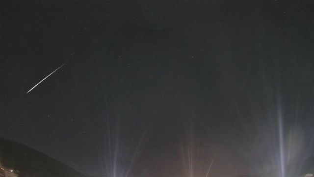 AMS82 meteor