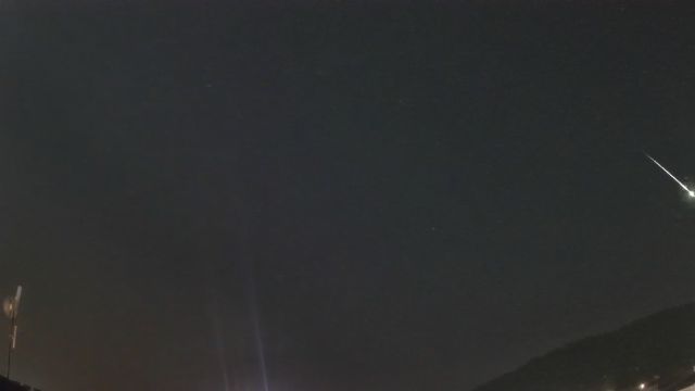AMS82 meteor
